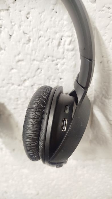 JBL Tune 570bt бездротові навушники