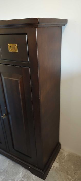 Meble drewniane Oireczko - Komoda i stolik nocny