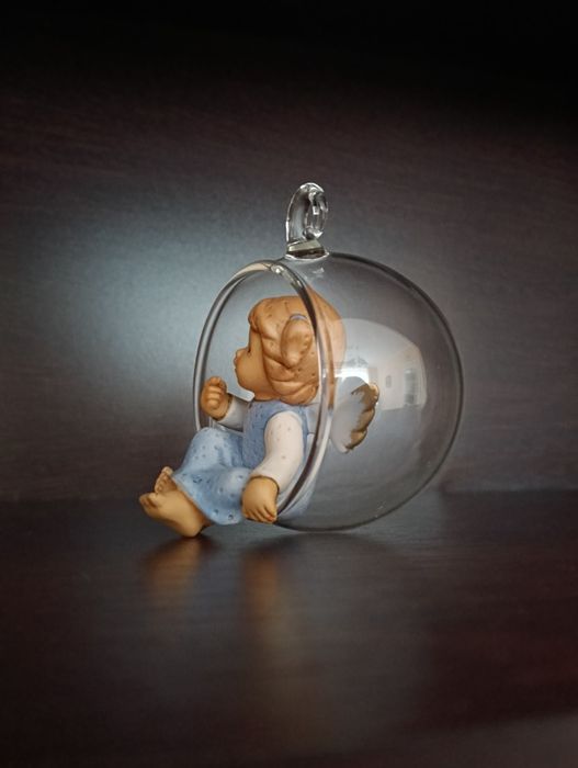 figurka aniołek bombka Goebel Nina i Marco szklana kula