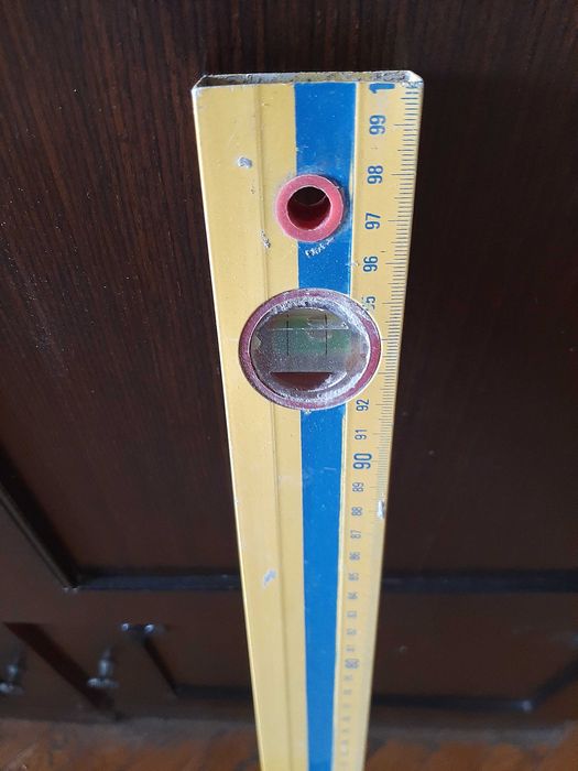 Уровень строительный