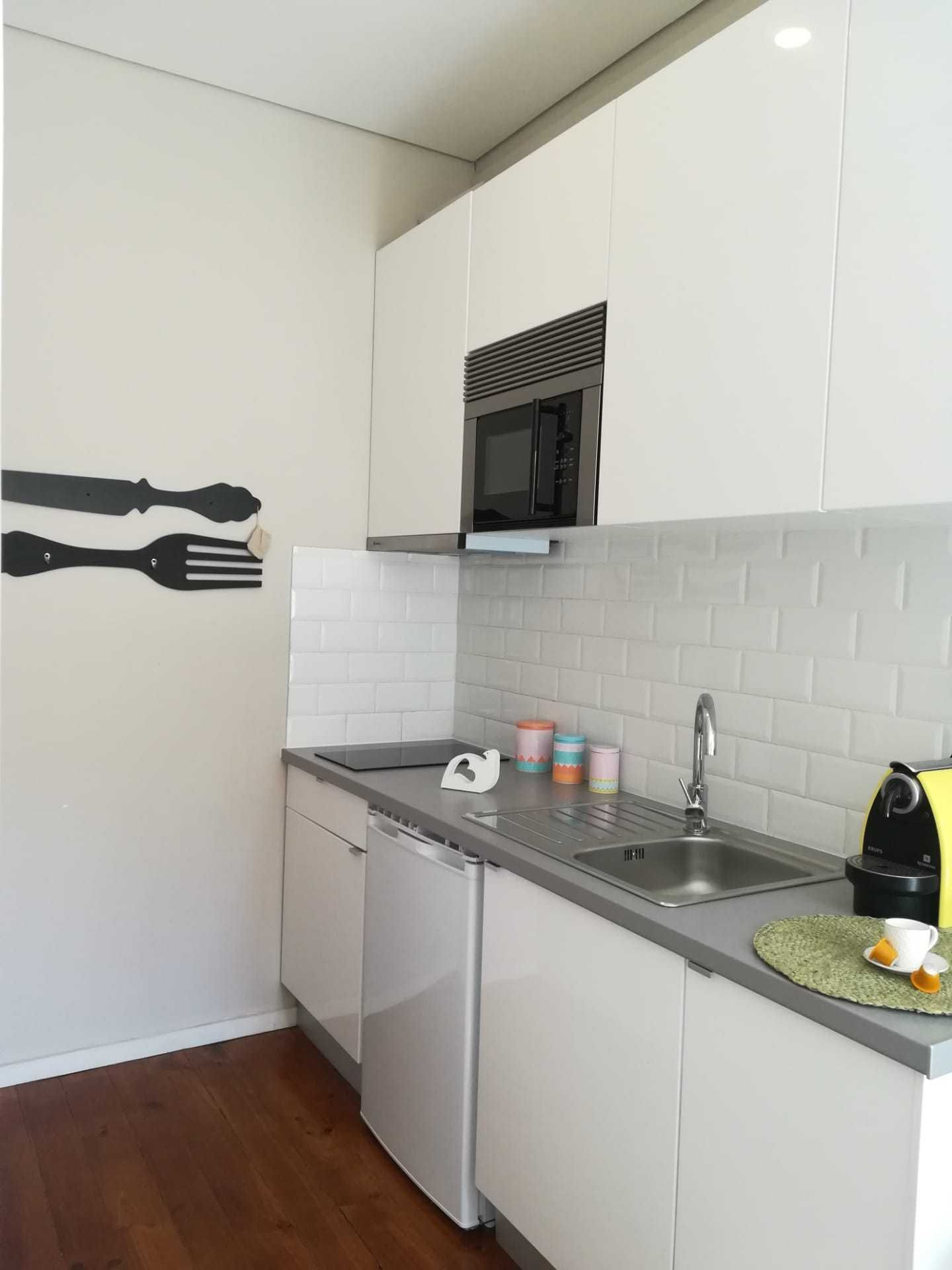 Apartamento T1 no Heroismo (contas incluidas)
