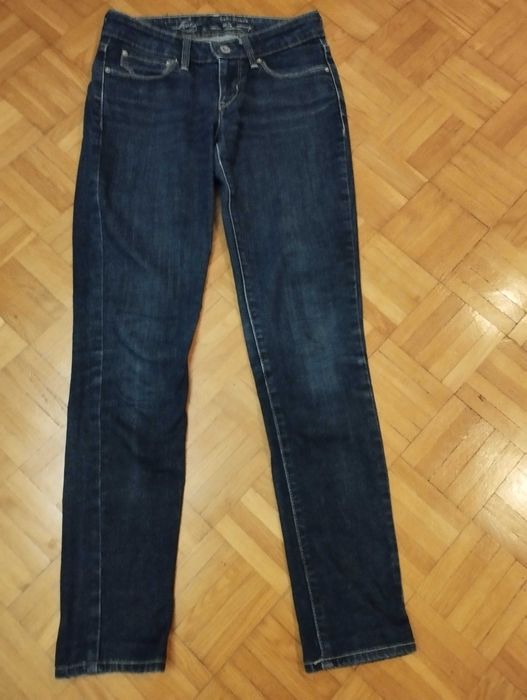 Oryginalne spodnie damskie firmy Levis 25 x 32