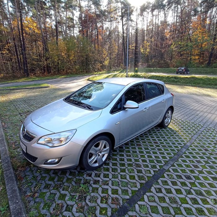 Opel Astra Opel Astra J 1.6 Benzyna