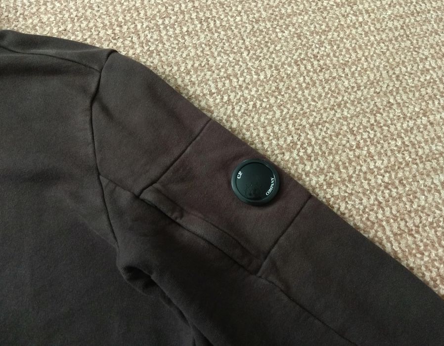 C.P. Company Funnel Watch-viewer Lens кофта світшот оригинал L