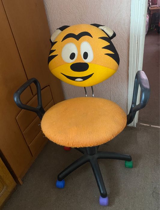 Дитяче крісло TIGER GTS PL55