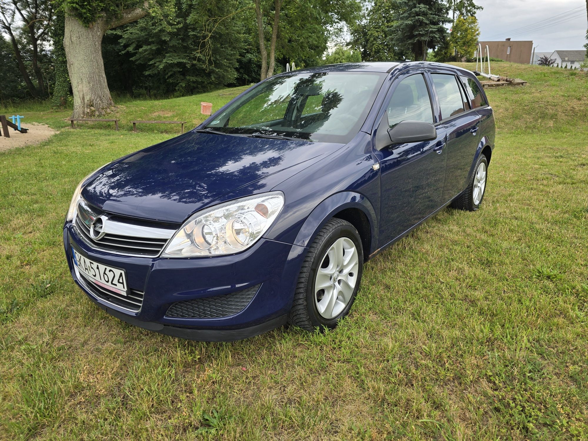 Opel Astra H 1.6 b/g .Super stan