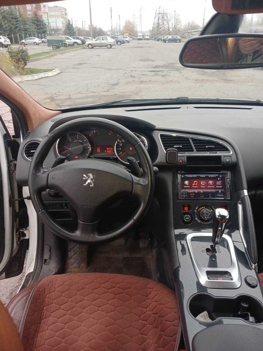 ПРОДАМ Peugeot 3008