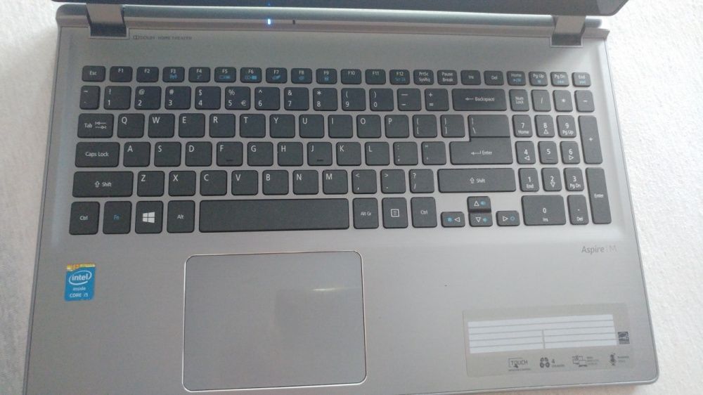 Dotykowy laptop Acer Aspire M.