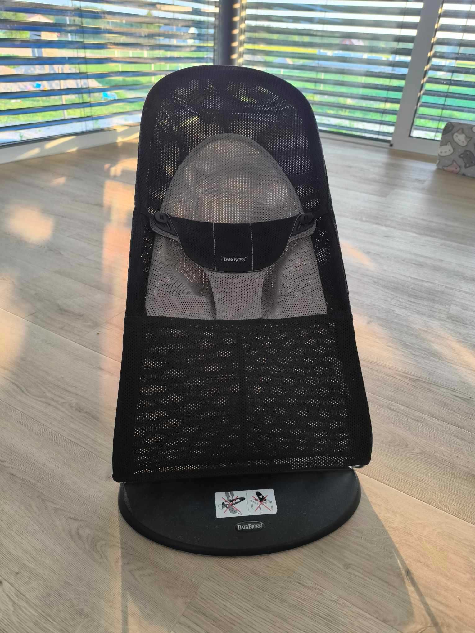 Leżaczek Baby Bjorn