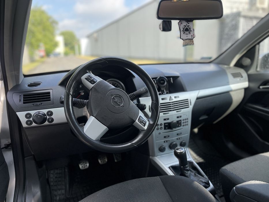 Sprzedam Opel Astra H 2008r 1.7CDTI.