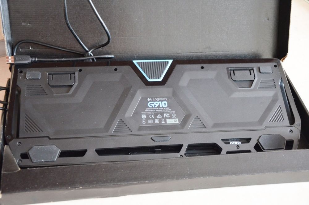 Механическая игровая клавиатура с RGB-ПОДСВЕТКОЙ Logitech G910