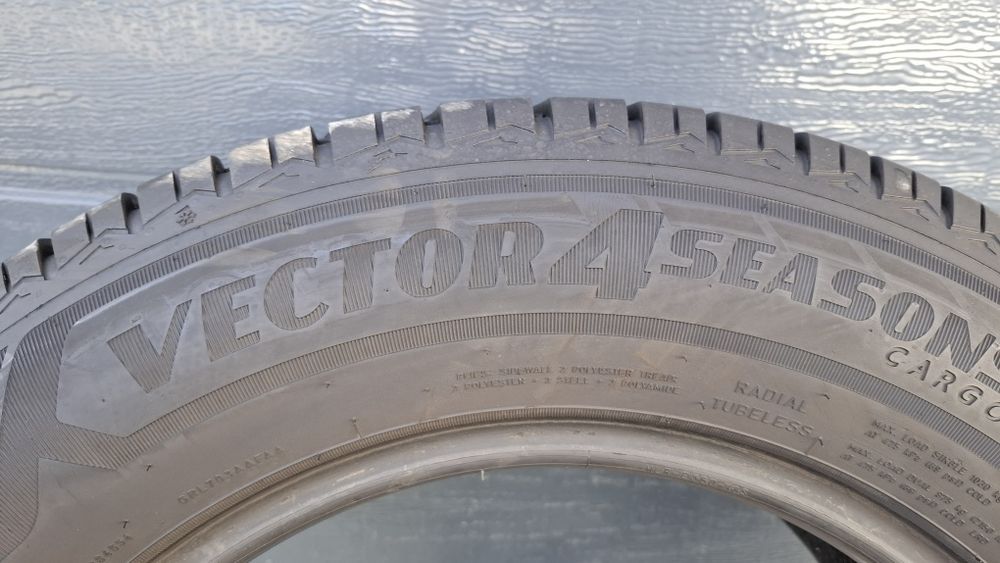 Goodyear 215/65 R16 C Vector 4Seasons Cargo