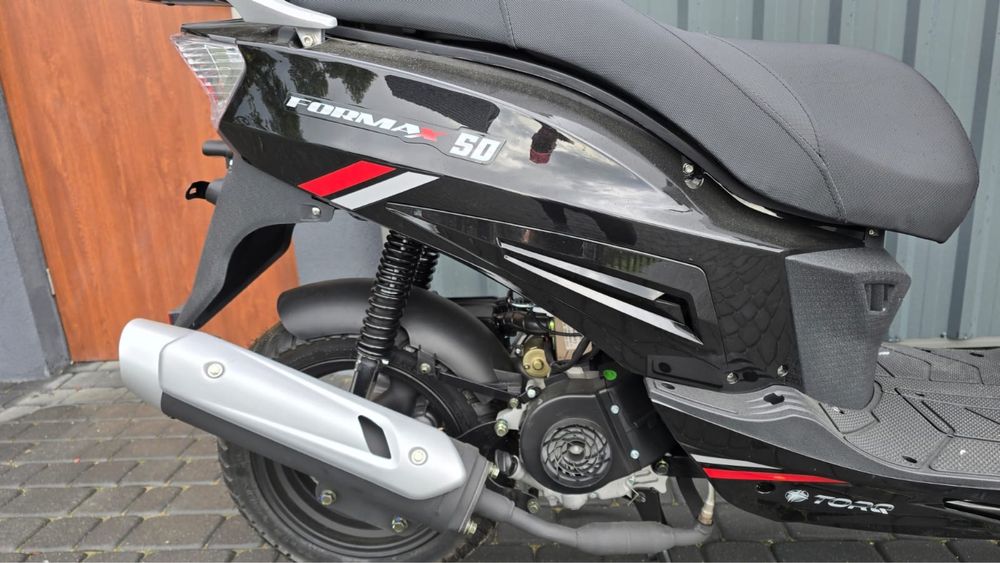 Skuter TORQ Znen Formax Euro 5 50cm3 13" 12" 5l Czarny