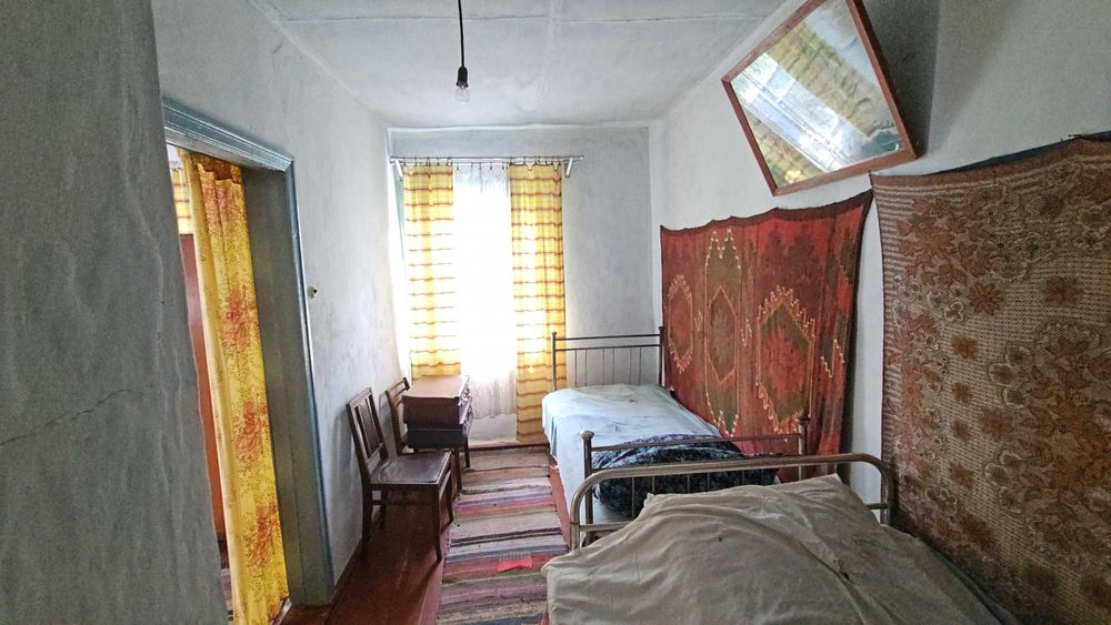 село Черевки, є газ, криниця, світло. Є ВІДЕООГЛЯД