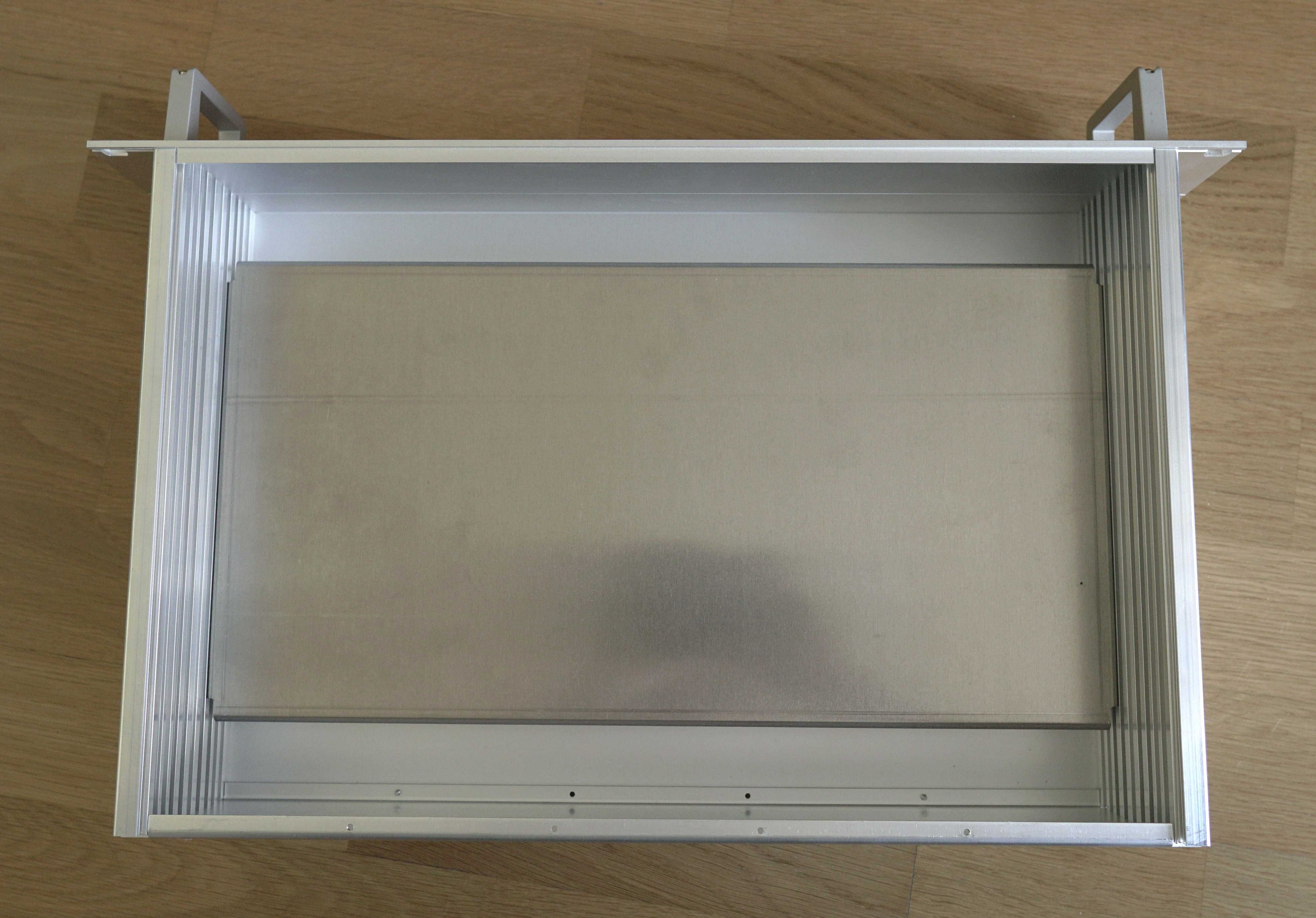 SCHROFF solidna aluminiowa obudowa 2U do szafy rack 19"