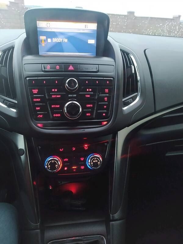 OPEL Zafira продам 2012 Дизель 2.0
