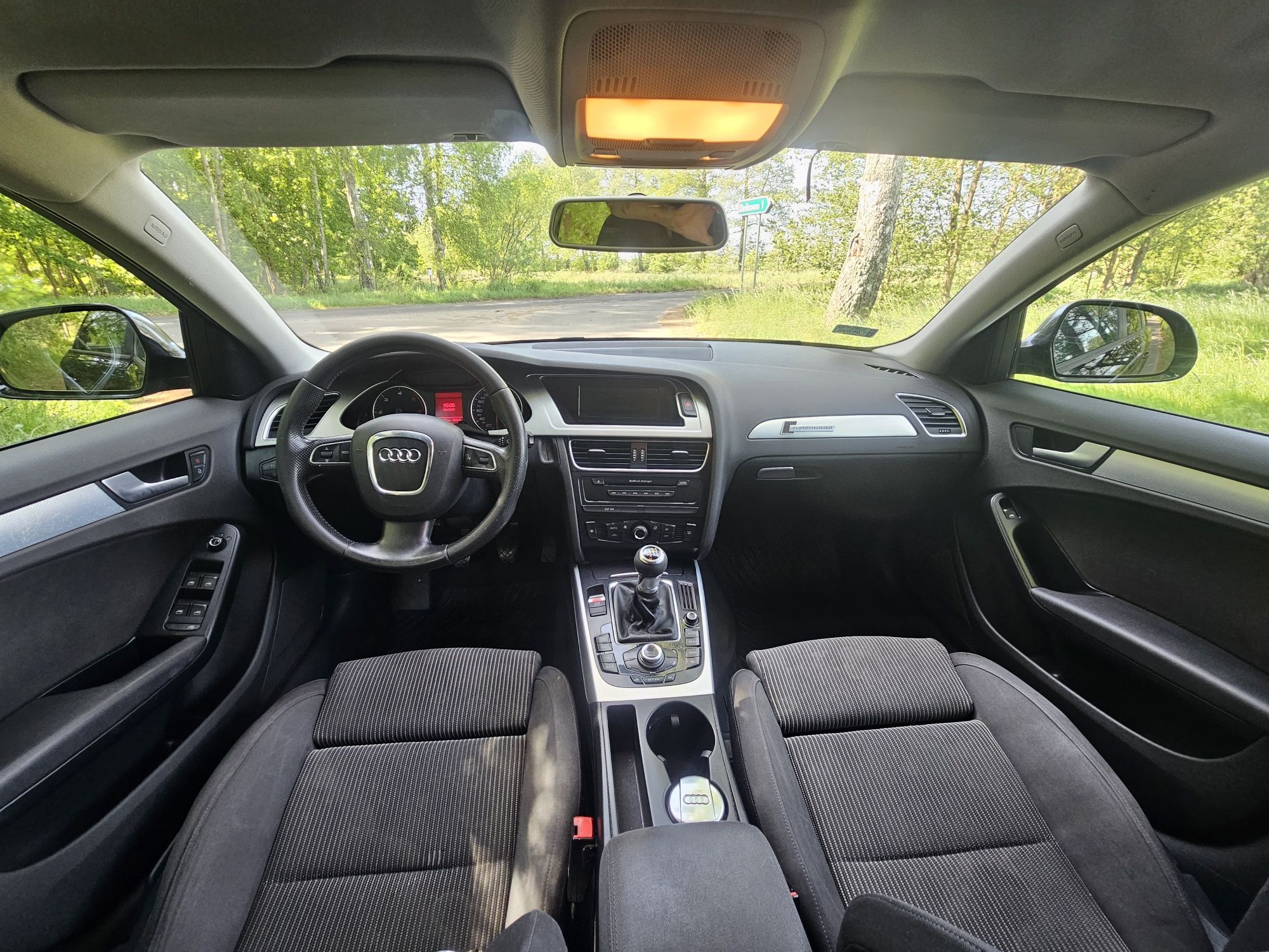 Audi A4 B8 2.0 TDI manual