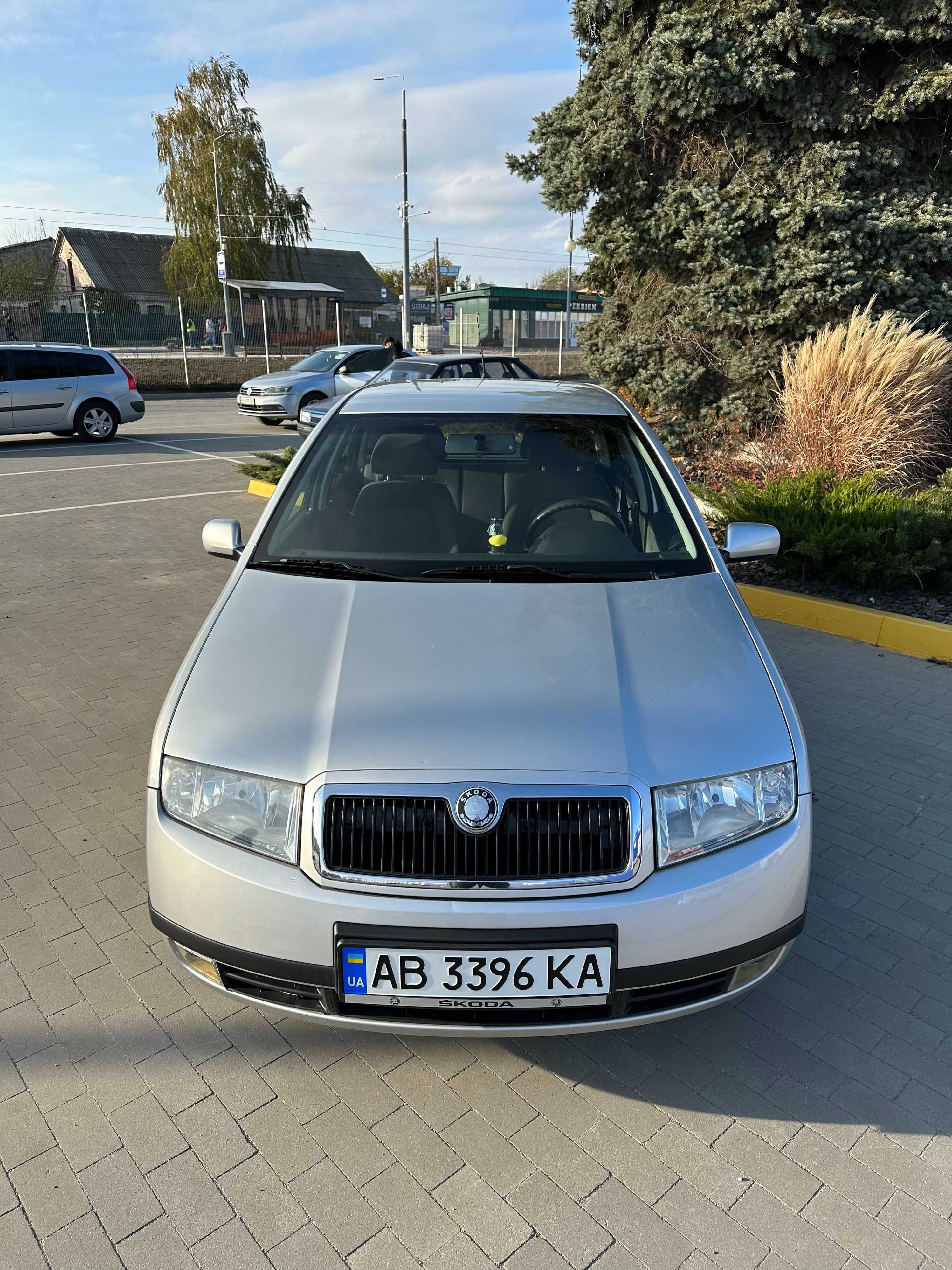 Машина шкода фабія 2003 1.4 (авто, автомобіль)