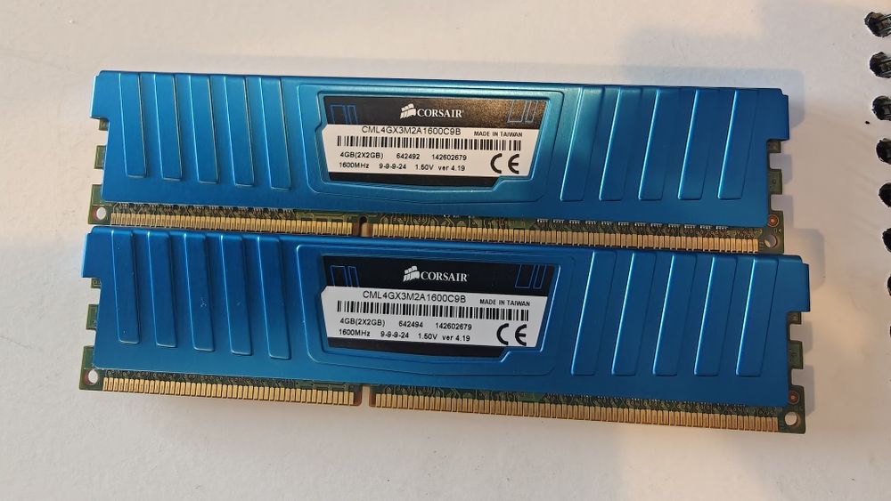 Pamięć RAM Corsair Vengeance LP 4 GB (2×2 GB) 1600 MHz CL9 DDR3