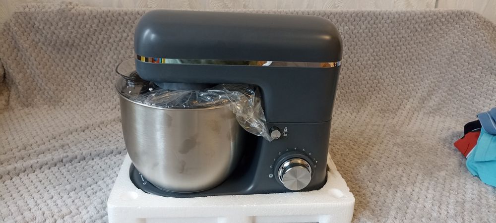 Планетарний міксер професійний 5л