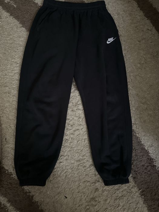 Штаны NIKE.