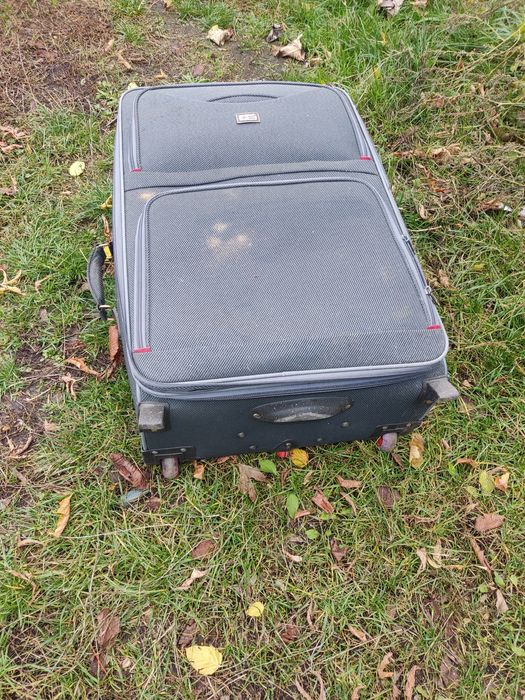 Валіза на колесах