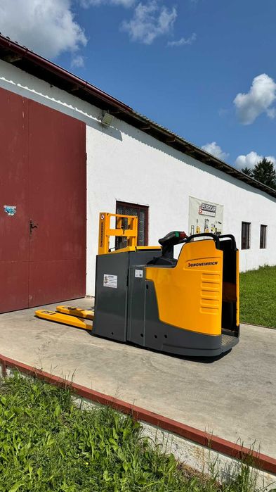 Навантажувач електроштабелер кара №977* Jungheinrich ERD220r 2t 198 см