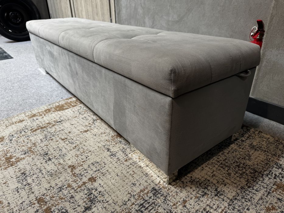 Pufa z pojemnikiem / siedzisko