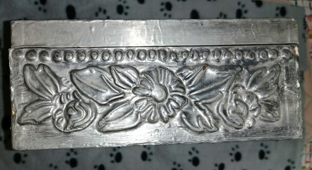 Caixa de Arrumação em Estanho (imitação)