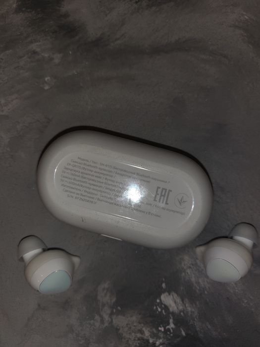 Бездротові навушники Samsung Galaxy Buds+ / Bluetooth 5.0