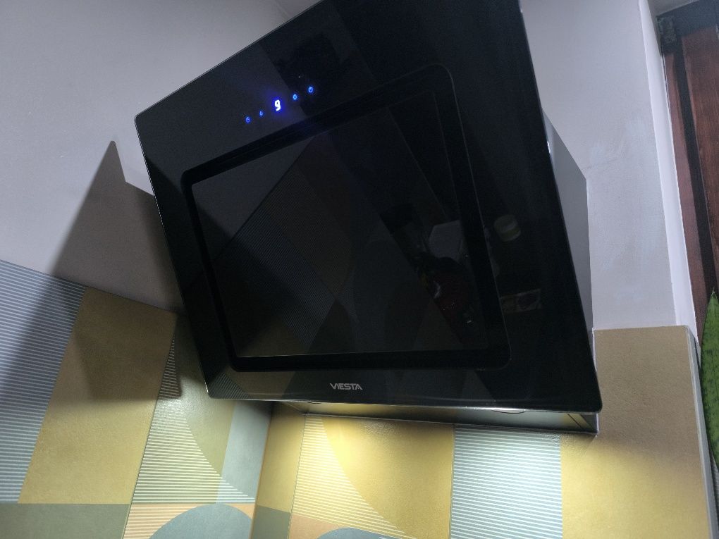 Okap kuchenny  Viesta 60cm Dostępny również okap wyspowy 90cm nowy