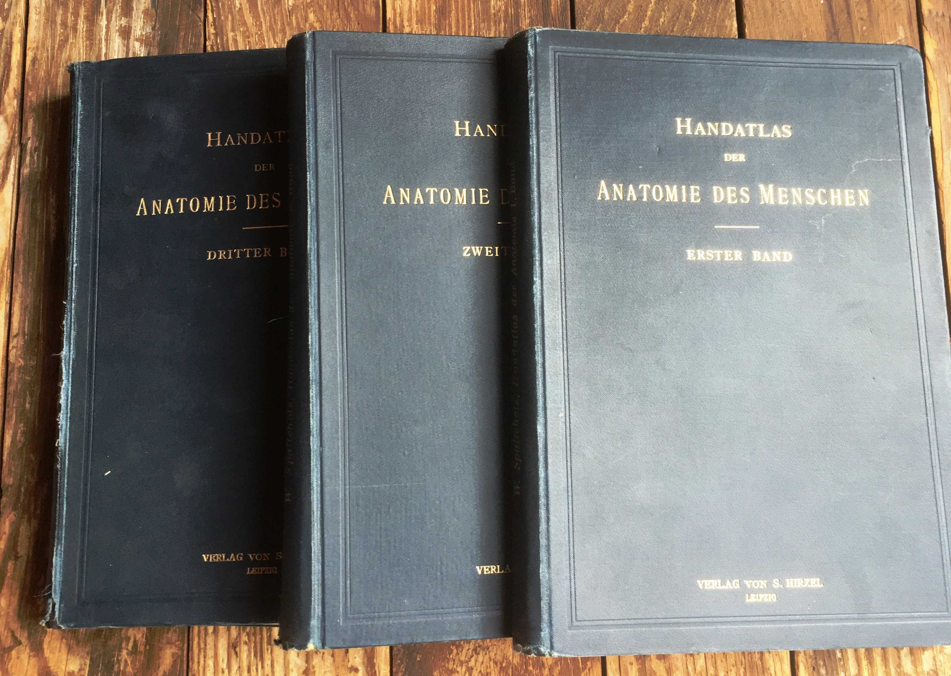 Антикварная книга. Лейпциг. 1909 год. Анатомический атлас. 3 тома.