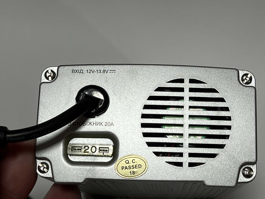 Инвертор, преобразователь напряжения с 12V на 220V Энергия ЭН 800