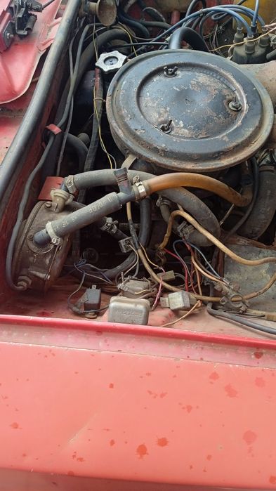 ВАЗ 21011 на ходу.сел и поехал .