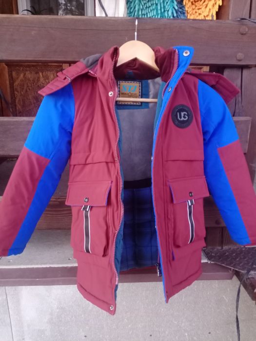 Курточка зима на мальчика 5-6 лет.