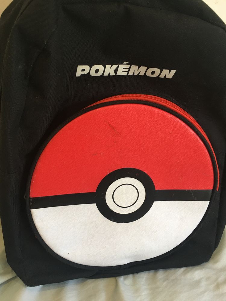 Mochila escolar Pokémon