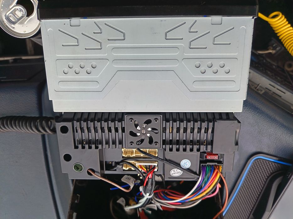 Автомагнитола на Android 15,4/64, 8 ядер. Читайте опис.