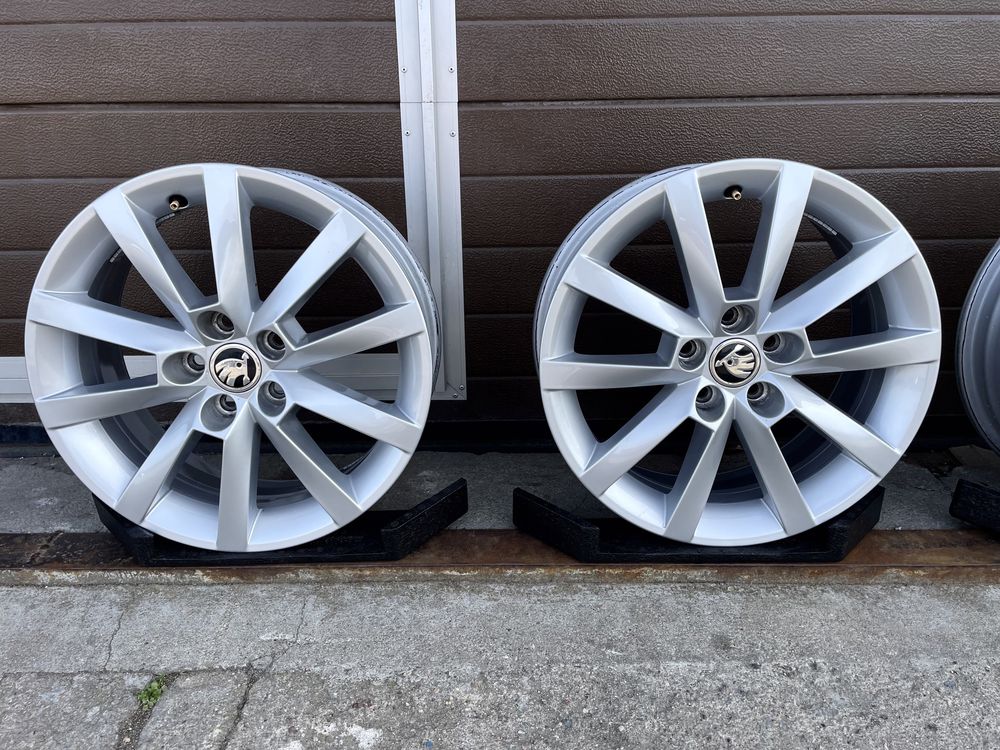 4x felgi aluminiowe 5x100 r16 et38 6J Alufelgi Skoda 16” Oryginalne