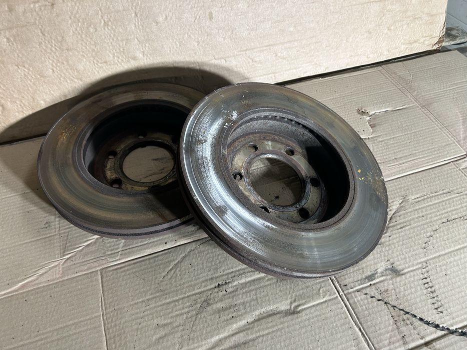 Ford f150 tarcze hamulcowe komplet przod 2004-08