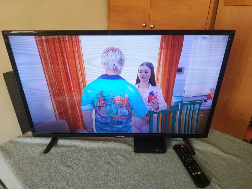 TV 32" Thomson + Smart Tv dekoder WIFI Android Netflix YouTube
