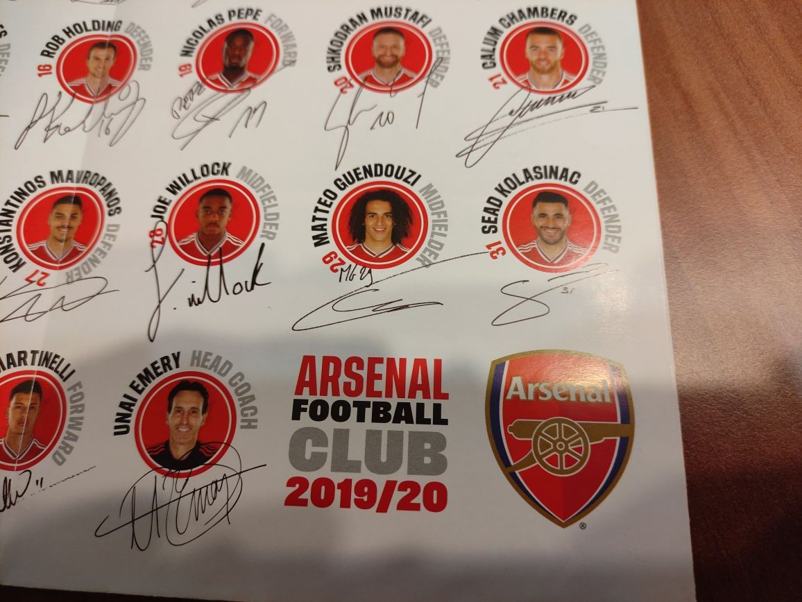 Autograf, podpis - Piłkarze Arsenal 2019/20 Inside Arsenal Piłka Nożna