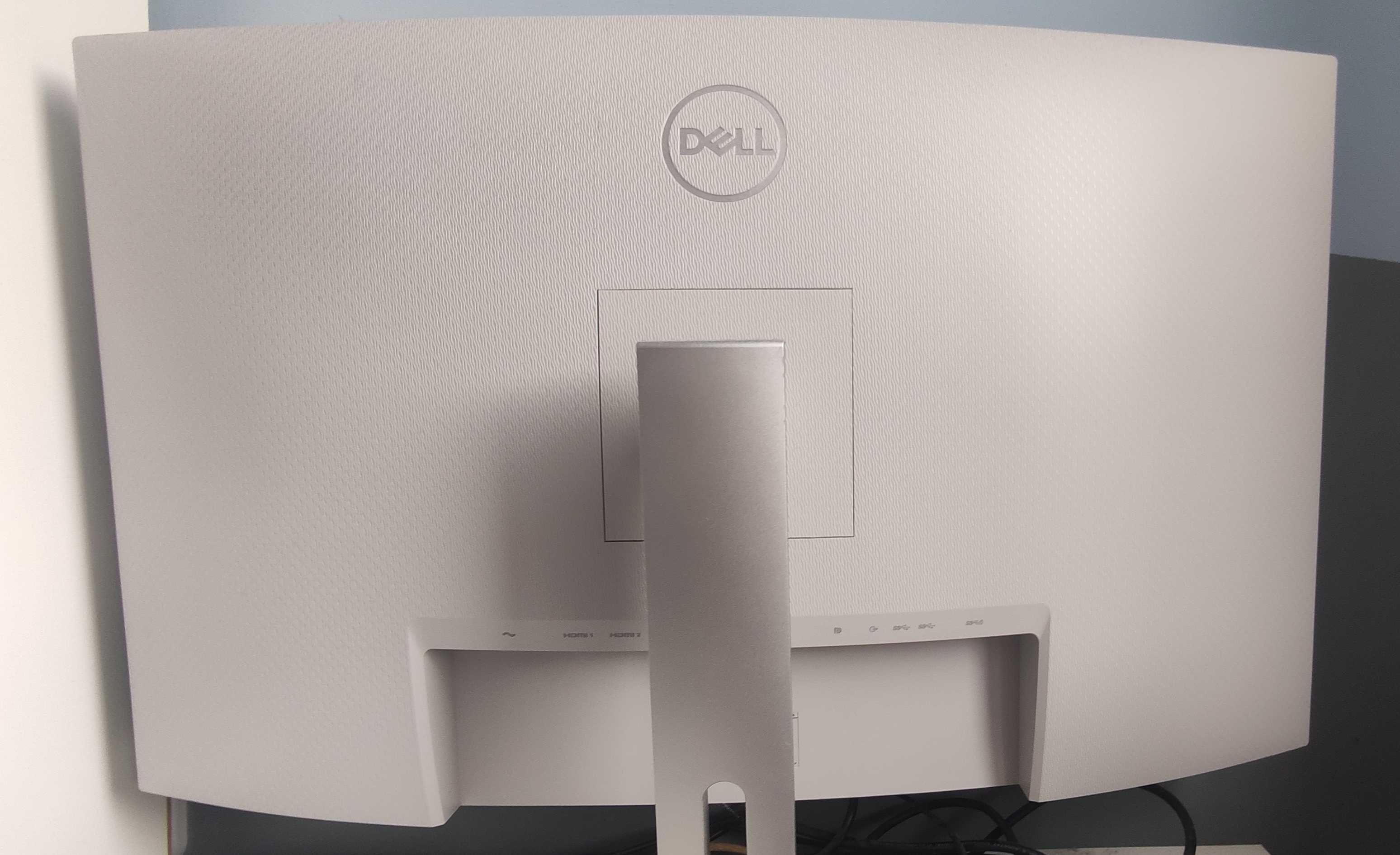 Monitor Dell S3221QSA 32" 4K Zakrzywiony – UHD, HDR, VA – Stan bdb