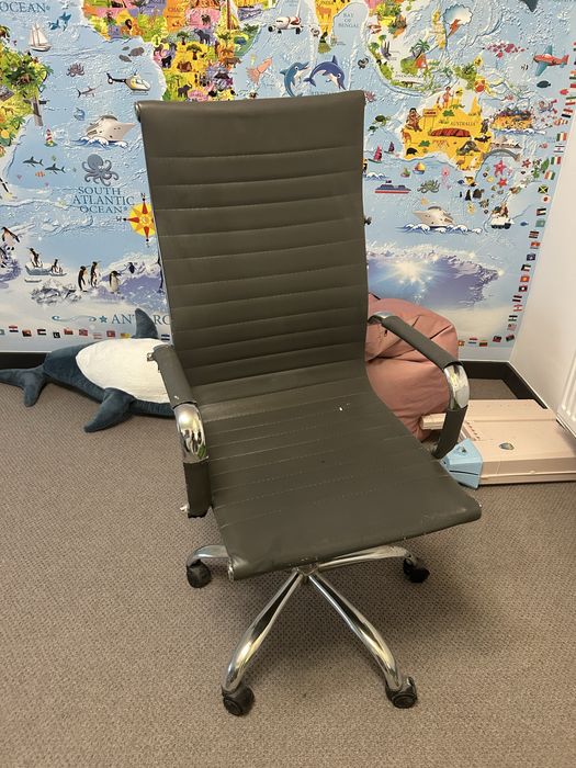 Krzeslo biurowe obrotowe