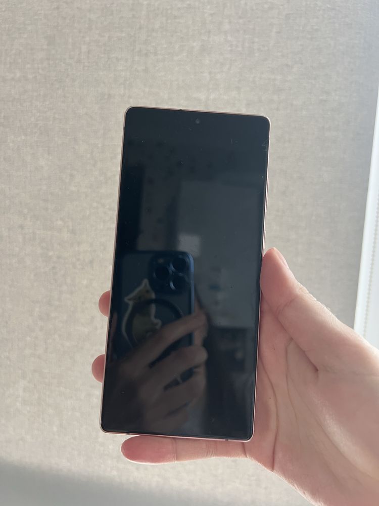 Samsung Note 20 256Gb телефон