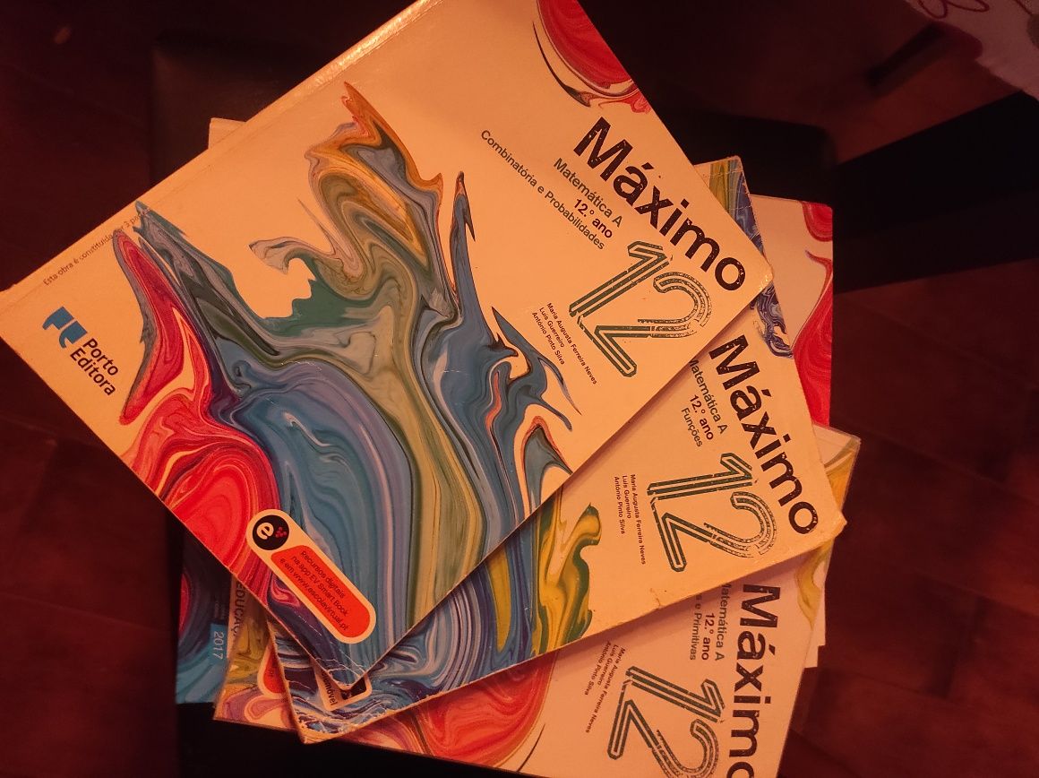 Livros de matemática 12 Ano. Máximo.