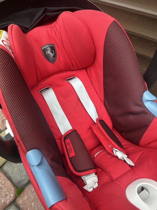 Автокрісло Cybex Aton m Ferrari