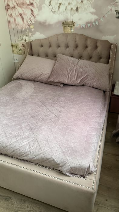 Ліжко дуже якісне, стильне та зручне