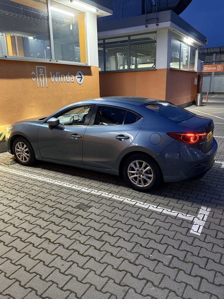 Sprzedam mazda 3 sedan 2015 rok super stan anglik po serwisie oc