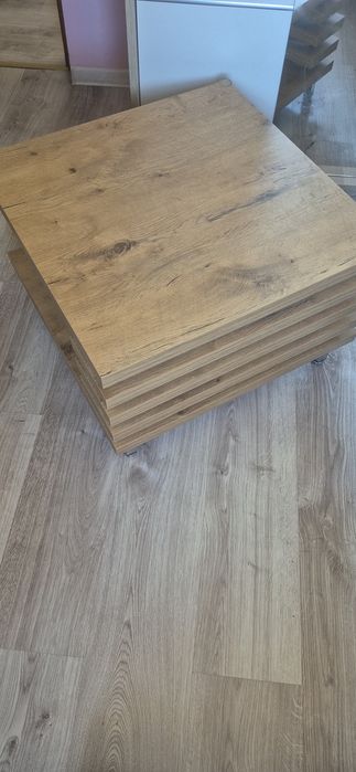 Sprzedam mały  stolik kawowy