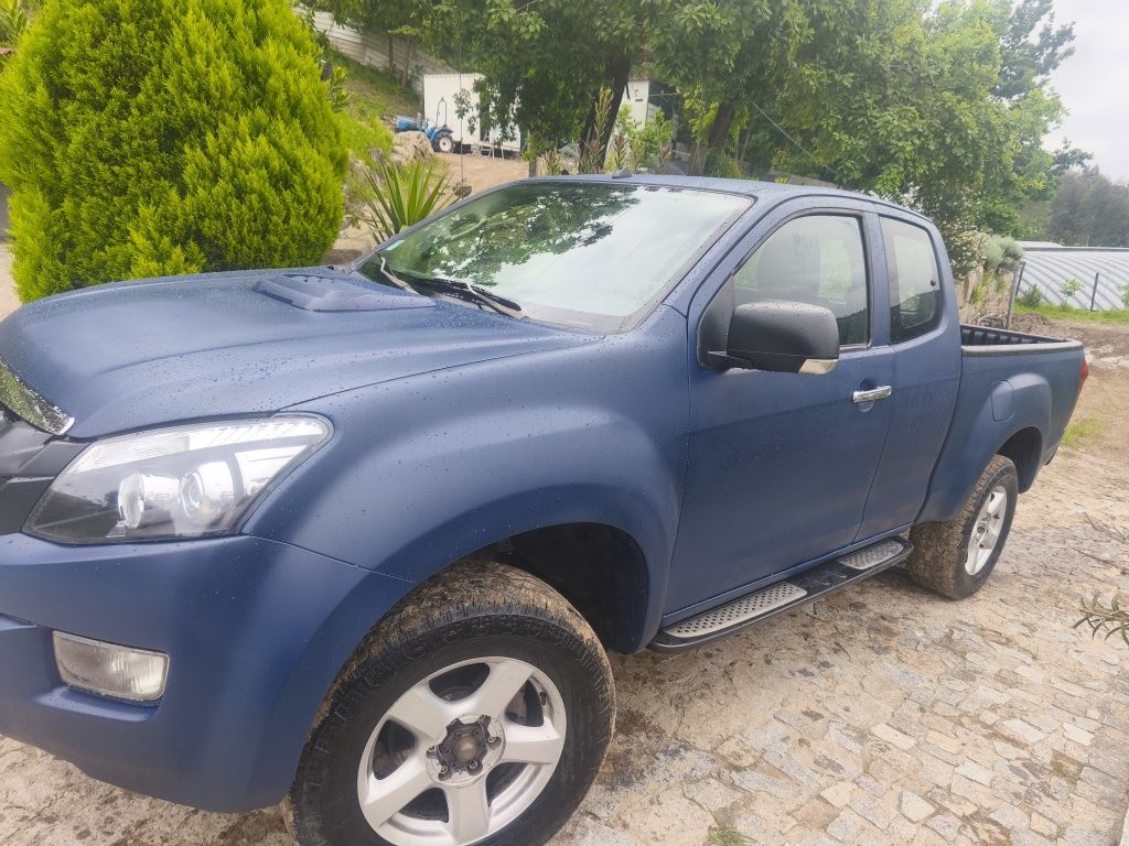 Isuzu dmax isuzu